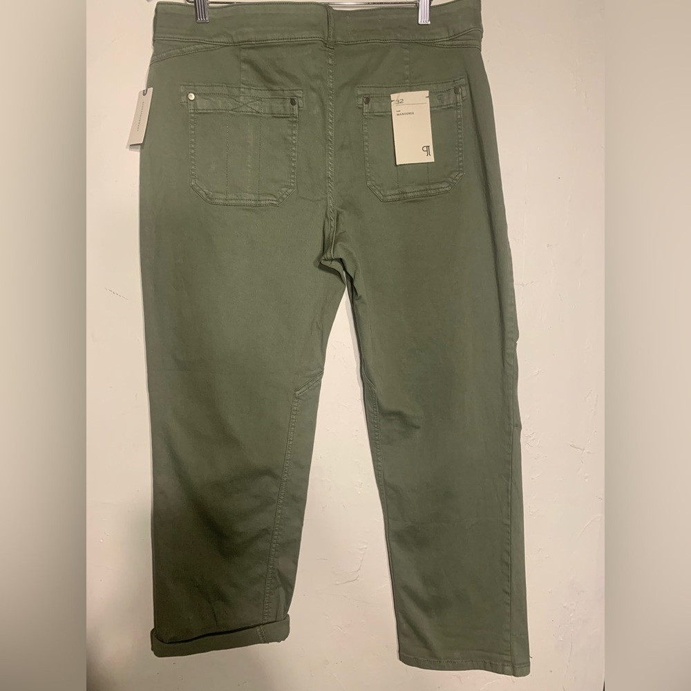 Anthropologie / Pilcro the wanderer olive green
New with tags size 32 - Picture 7 of 7